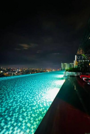 The Horizon Ipoh Infinity Pool 17th floor